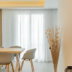 Downtown Pdl Premium Apartment