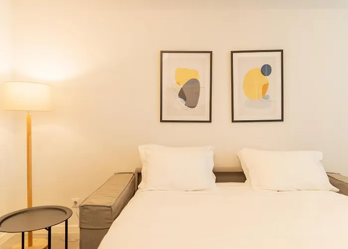 Downtown Pdl Premium * Πόντα Ντελγκάντα